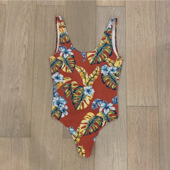 ‼️3/$30‼️ Wilfred Free Bodysuit - Picture 1 of 3